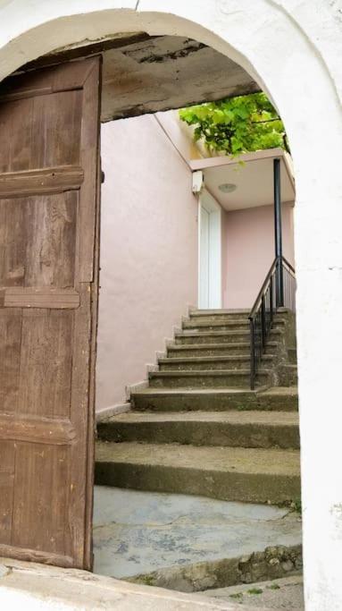 Kasmi Home Krujë Exterior foto